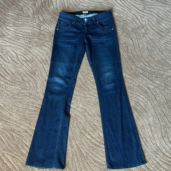 Hudson Jeans signature boot cut, dark wash Jean. Size 28. - Picture 4 of 8